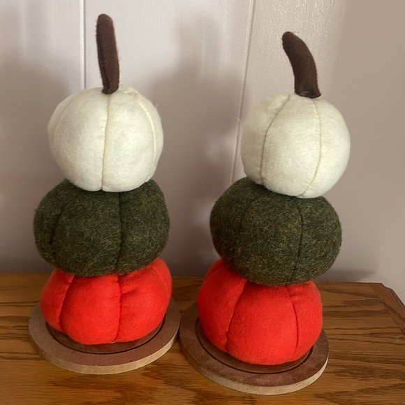 Pink Zebra Soaks Woolies pumpkins-set of 2-GUC - Picture 15 of 15